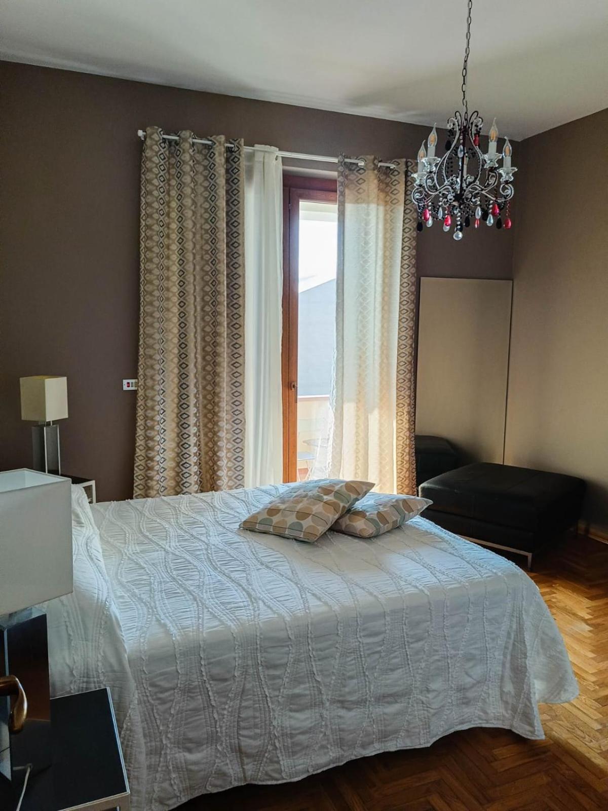 Sweet Emily Bed & Breakfast 3*